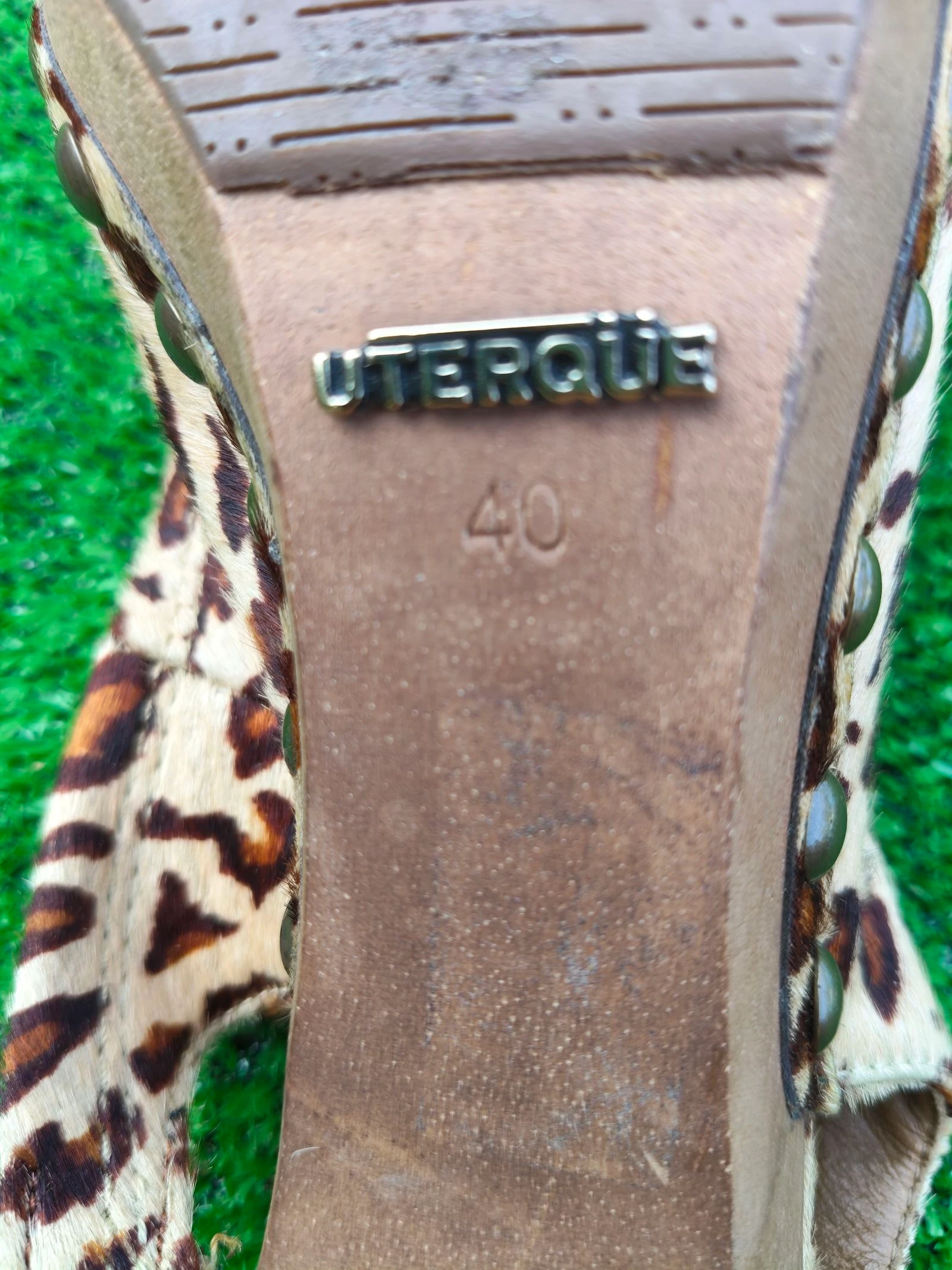 Uterque-Klompen met platform en houten hak met noppen en hak van 10 cm – photo 3